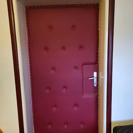 旅馆 Mala Evropa 莱斯科瓦茨